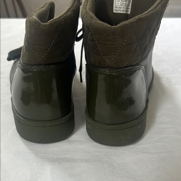 Aldo Olive Booties High-Top Minimalist - Picture 7 of 8